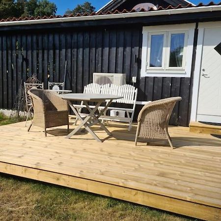 Foertjusande Gaesthus Med Parkering Fjällbacka Exterior foto